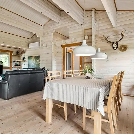 Beautiful In With Kitchen Feriehus *