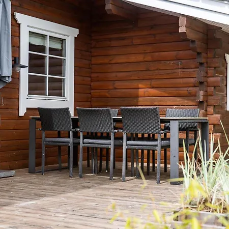 Beautiful In With Kitchen Holiday home